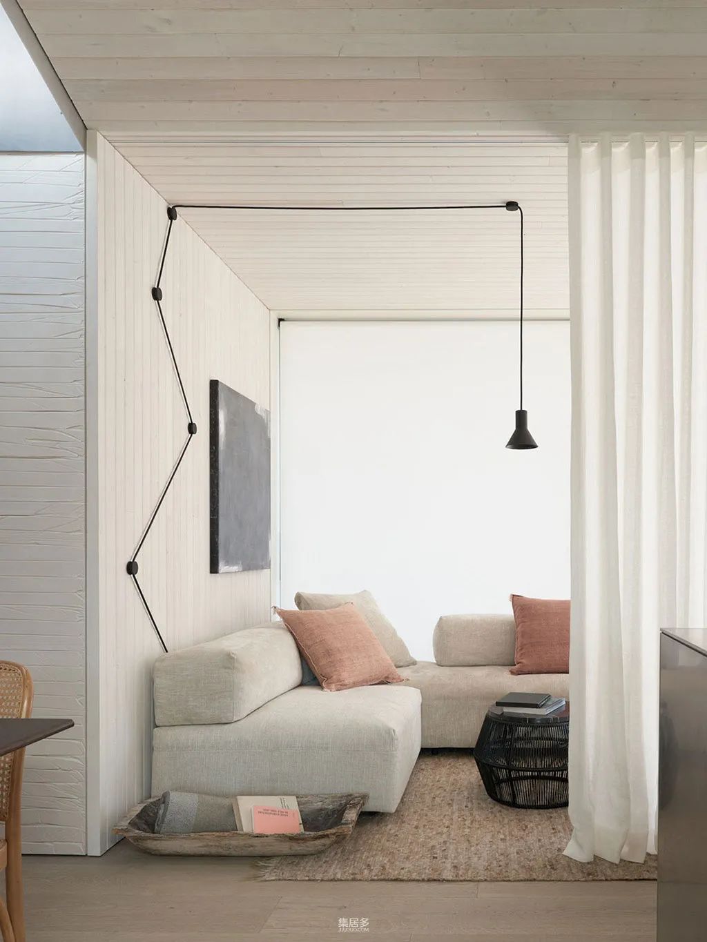 西雅图漂浮住宅 | 木质饰面与水景的完美融合-10