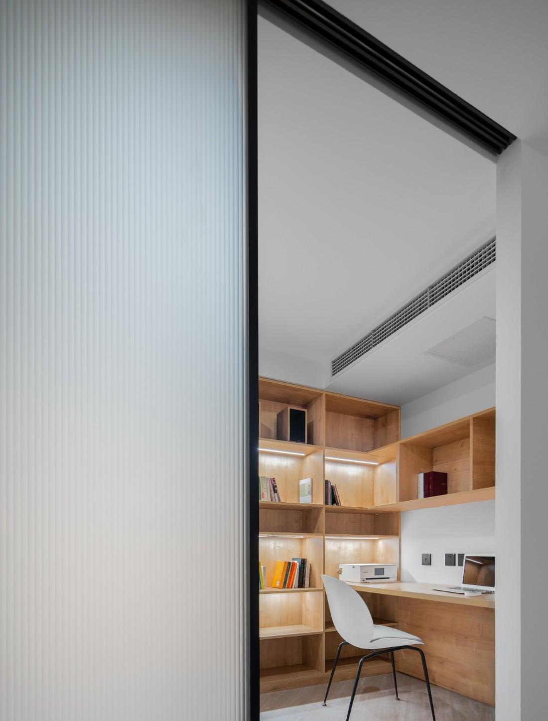 简约黑白灰,138㎡单身男士的现代家居设计-22