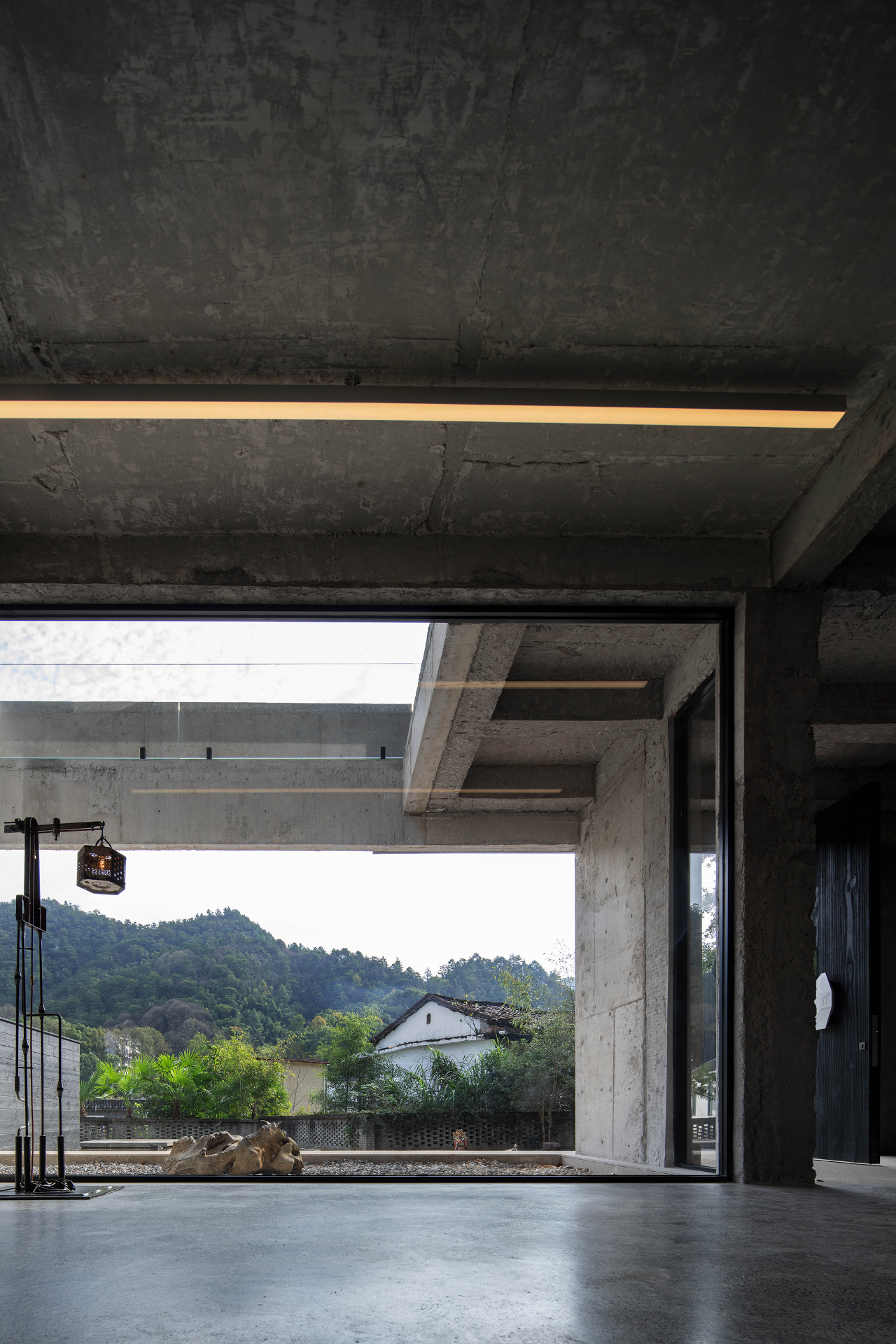 檀雀 TANCHUR 艺术展厅丨中国景德镇丨一影设计-50