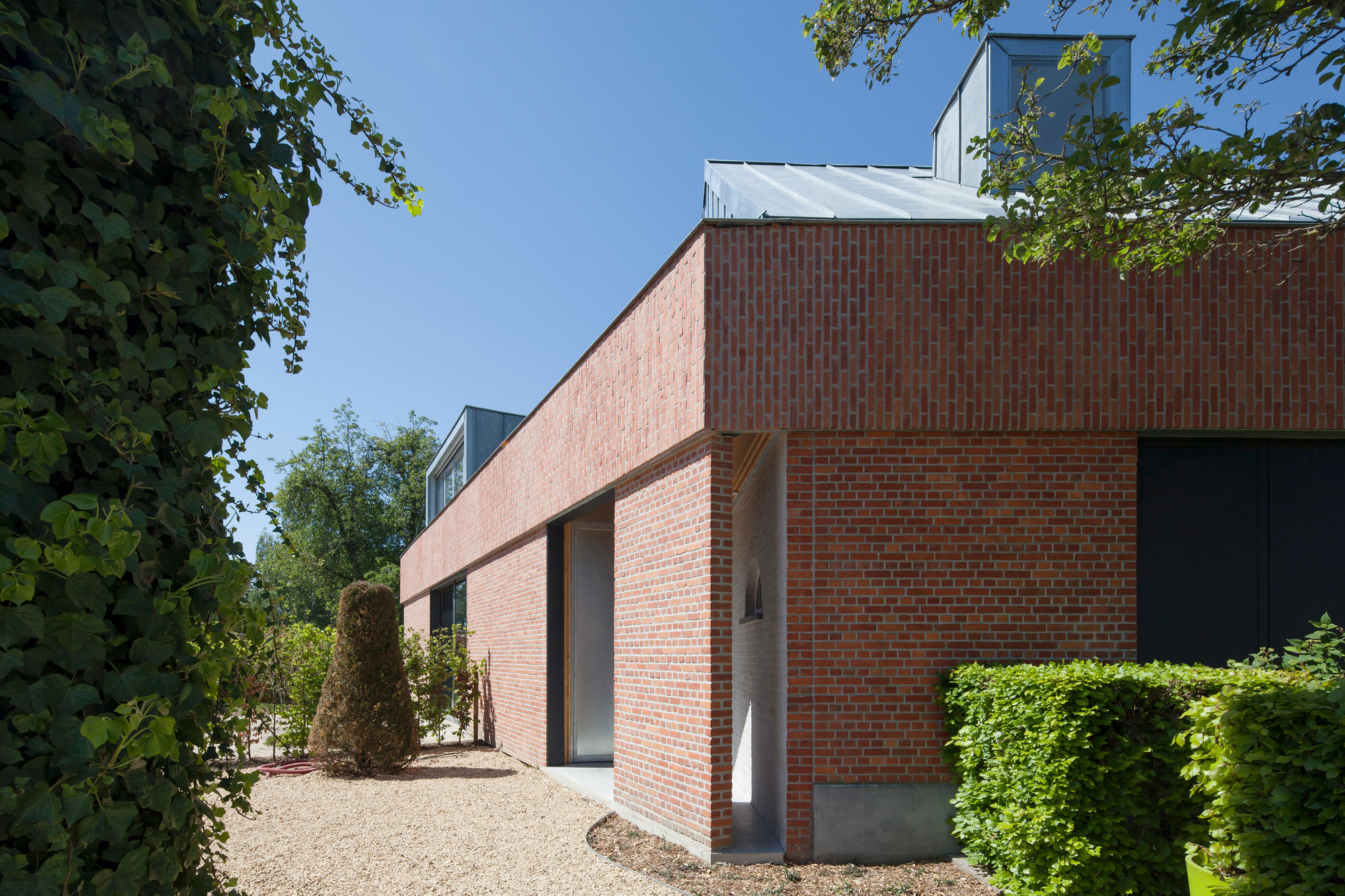 朝着花园房的三角形丨比利时丨NWLND Rogiers Vandeputte-19