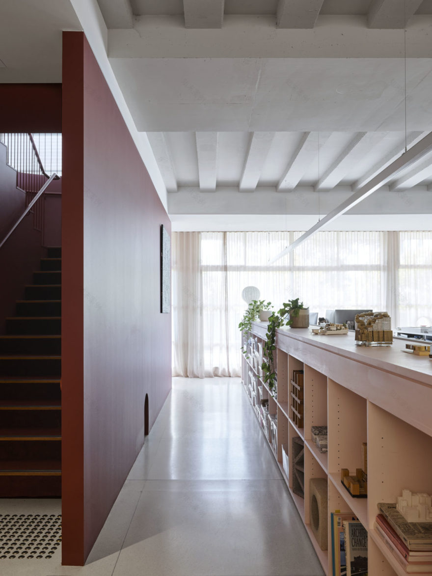 悉尼 SJB 设计工作室打造舒适家居式办公环境-2