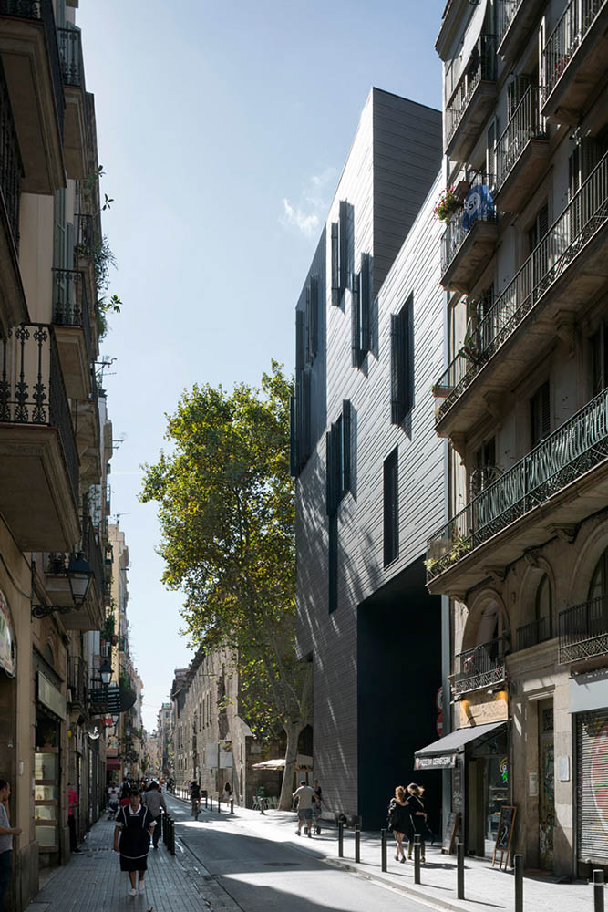 Escuela Massana, Centro de Arte y Diseño - Estudio Carme Pinós-6