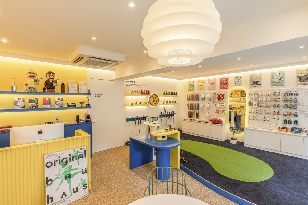 韩式 24 平米高尔夫用品展示空间的惊艳设计-4