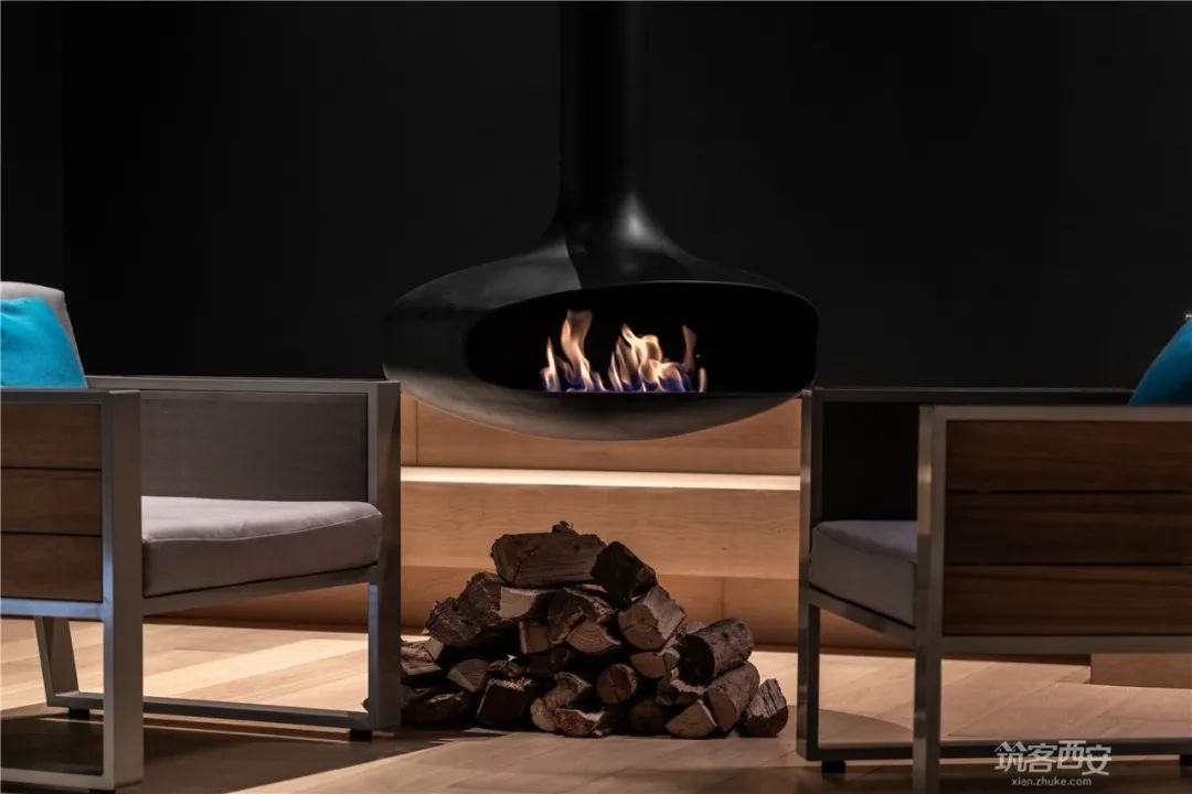 偷出空间的生命力——大明宫建材家居城火光设计-34