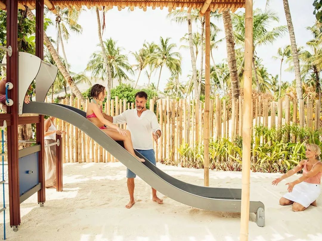 门外汉打造的马尔代夫私岛酒店，设计如何逆袭？-69