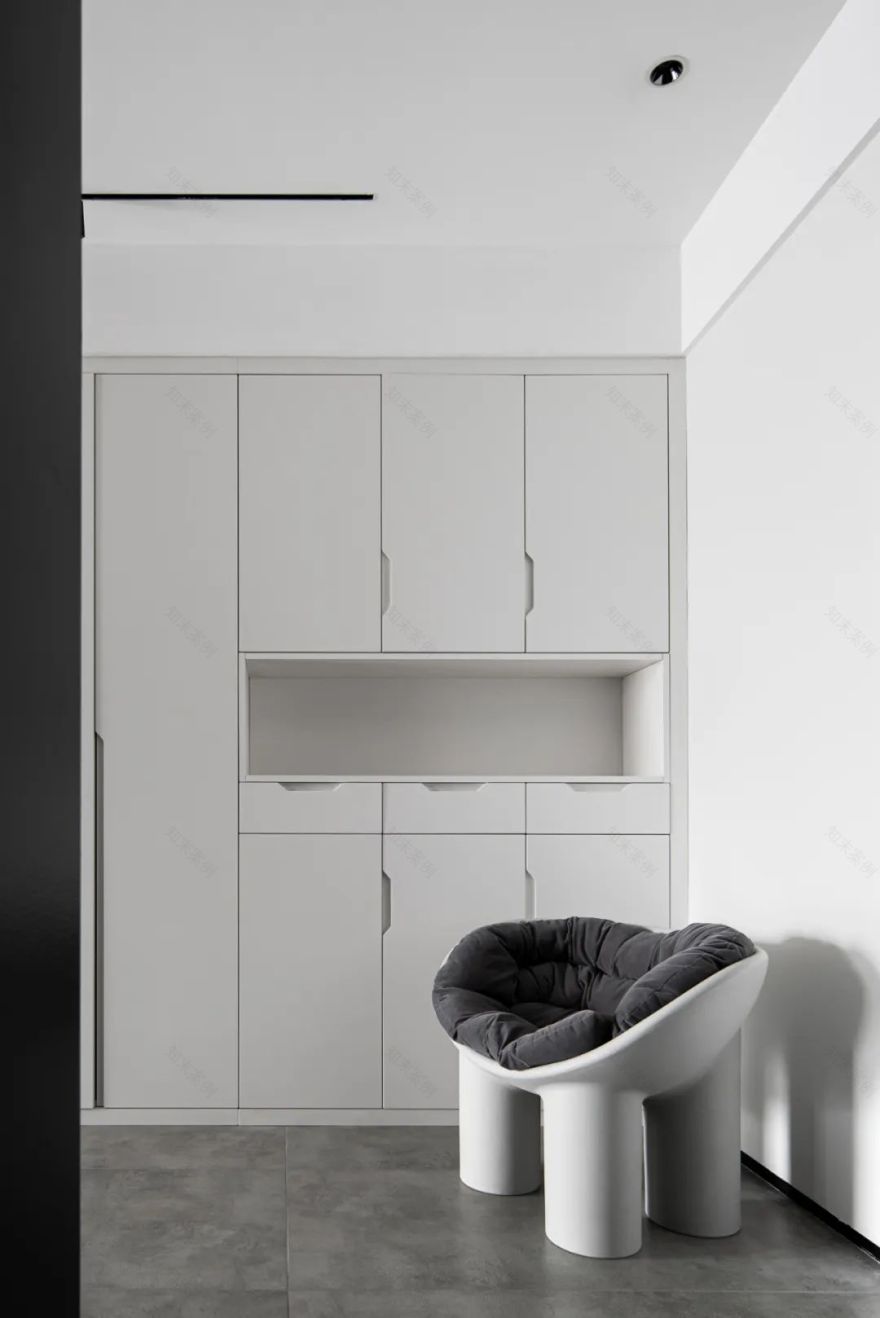 极简黑白灰空间丨姚轻轻-16