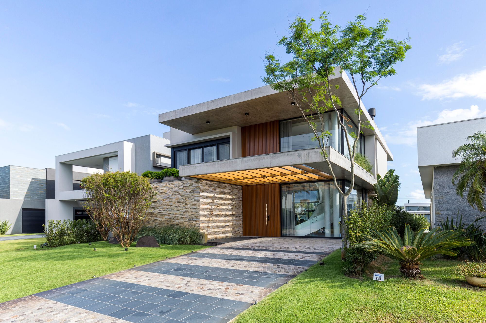 Casa Dotta 住宅丨巴西丨Galeria 733-35