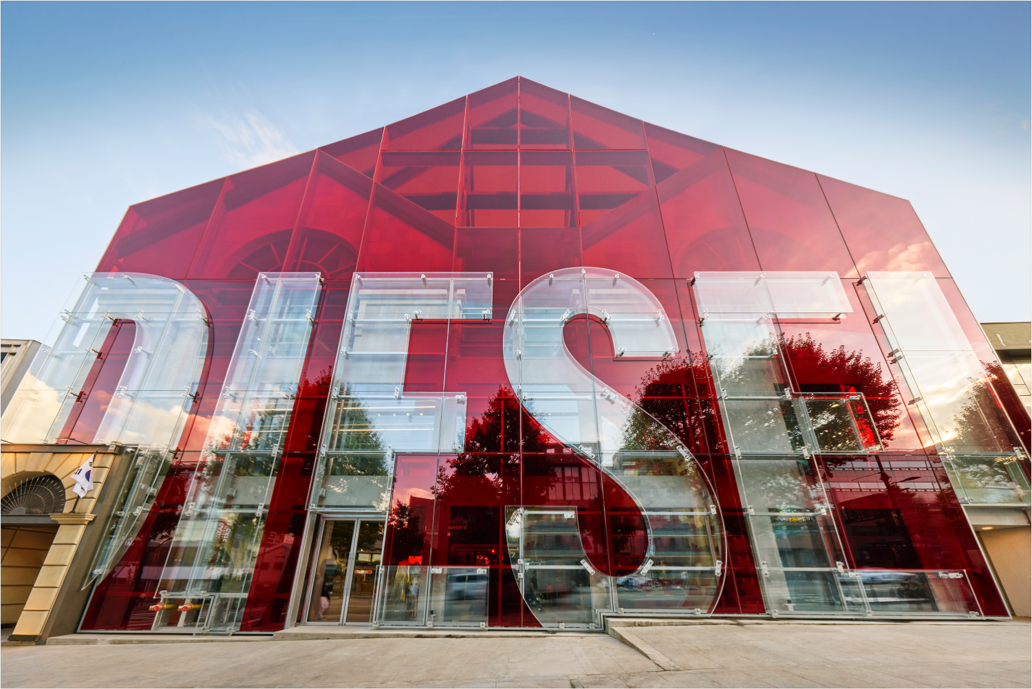 DIESEL Hannam门店丨韩国首尔丨DIESEL创意总监Glenn Martens及内部设计团队-8