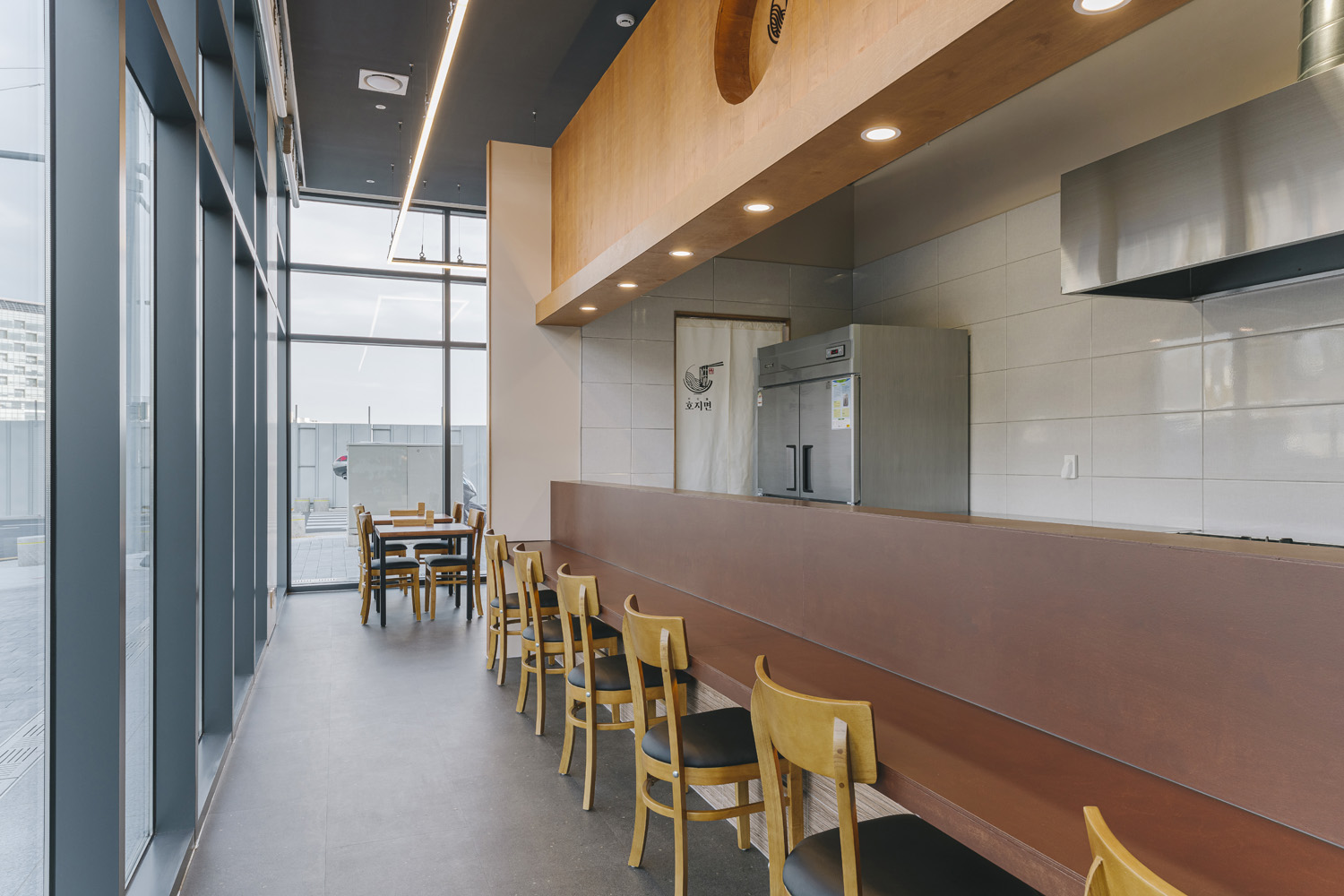 15 坪极简风国面馆设计 展现空间魅力-4