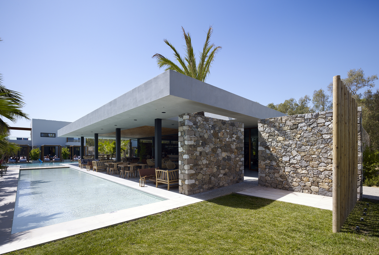 卡拉维亚海滩初级套房餐厅-50