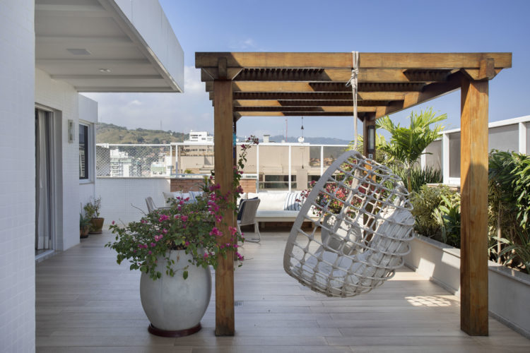 Cobertura linear clara, leve e aconchegante - Conexão Decór-4