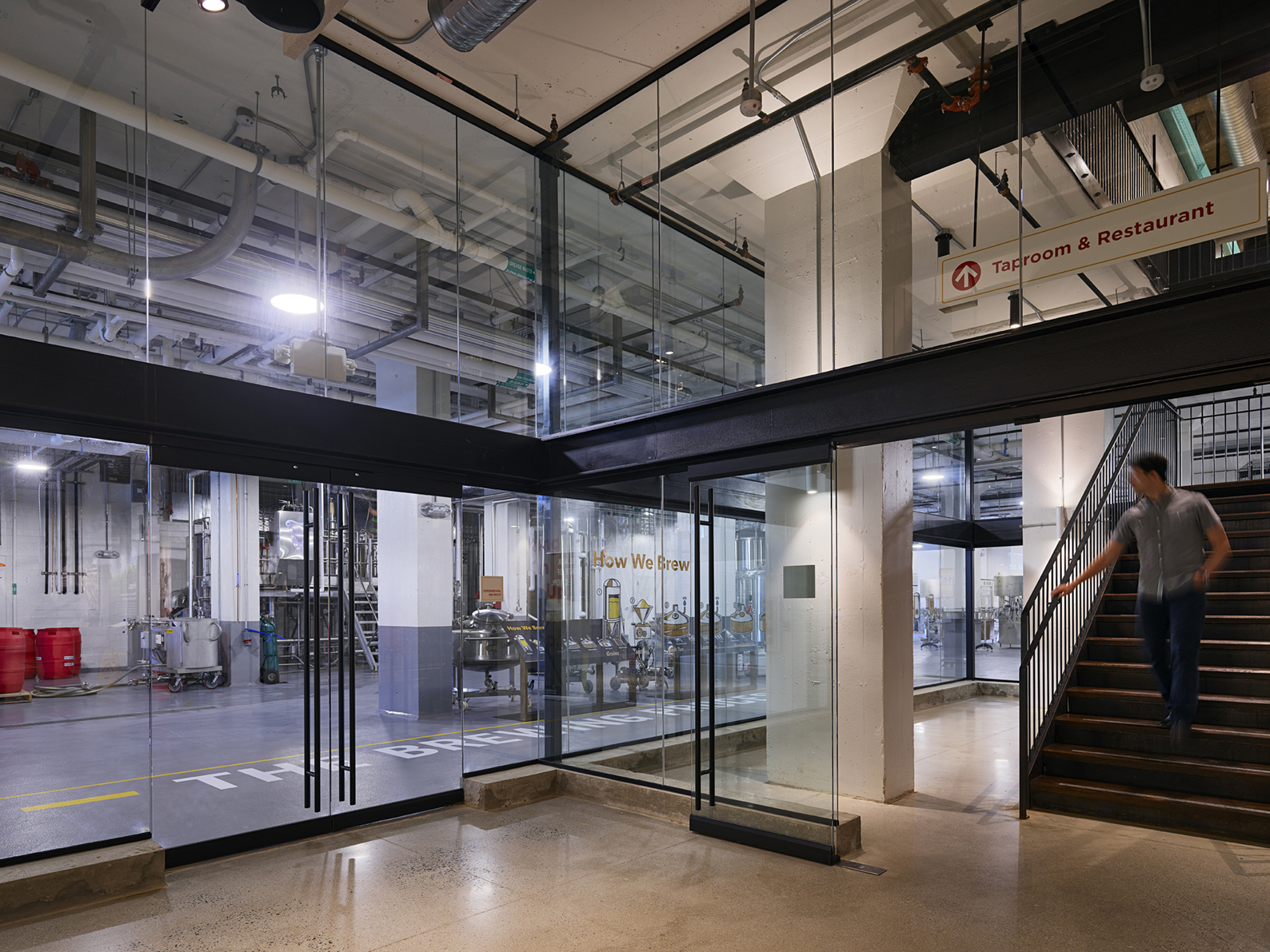 Baltimore Guinness Open Gate Brewery | 创新工业风酒厂设计-18