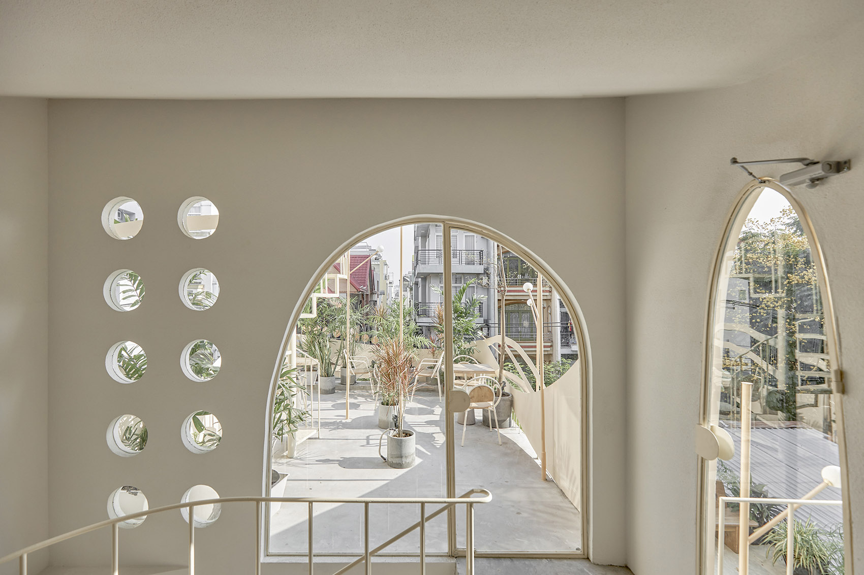 September 咖啡厅 2 号店丨越南胡志明市丨Red5studio + Ben Decor-55