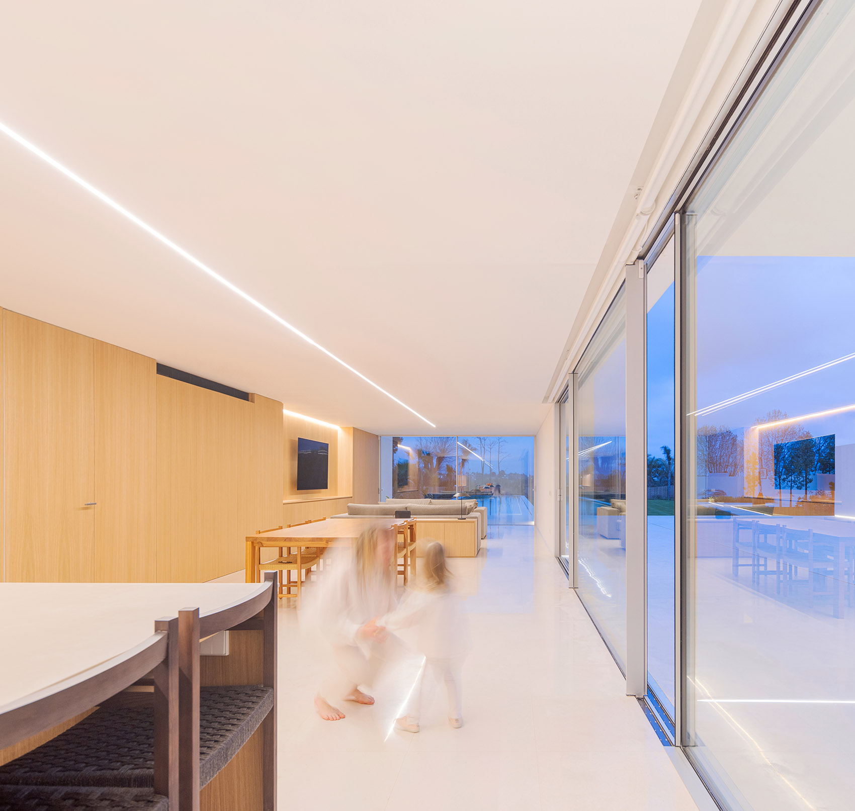 “空”房子丨西班牙丨Fran Silvestre Arquitectos-40