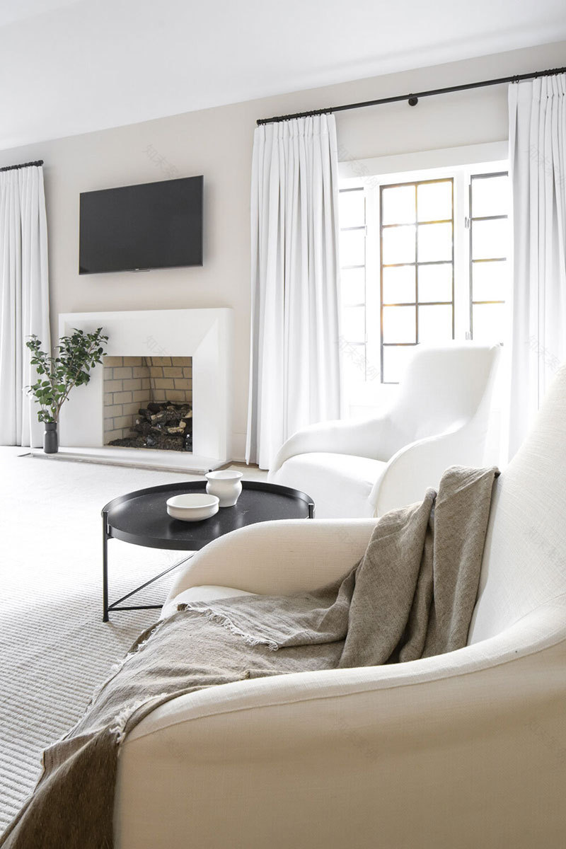 纽约郊区黑白极简豪宅,尽显品味与优雅-16