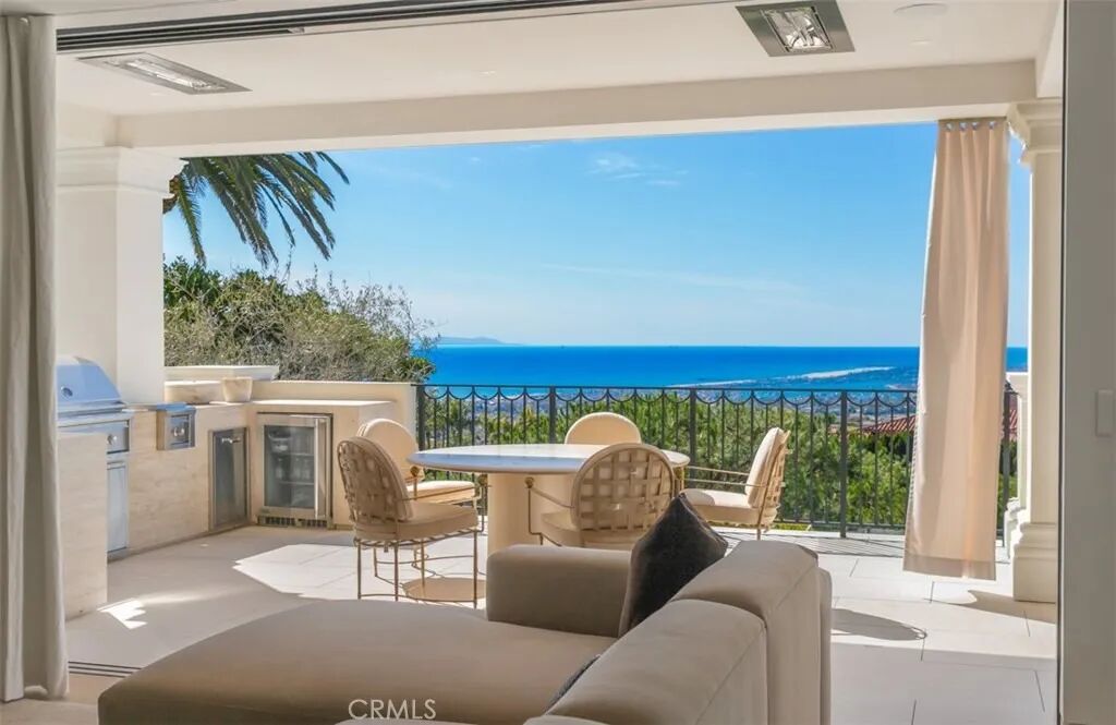 7Sailview-邂逅现代豪宅美学：建筑与室内设计的双重盛宴-38