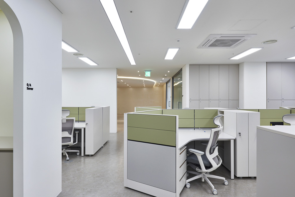 现代办公空间设计典范 | 58 平米的光明办公室-17