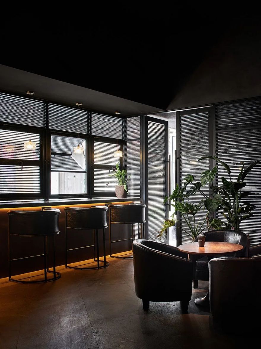 城市里的黑森林 N,A Friend Bar丨中国宁波丨启仓设计-31