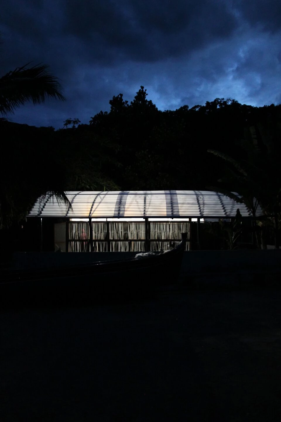 Beach kiosk and boat refuge-25