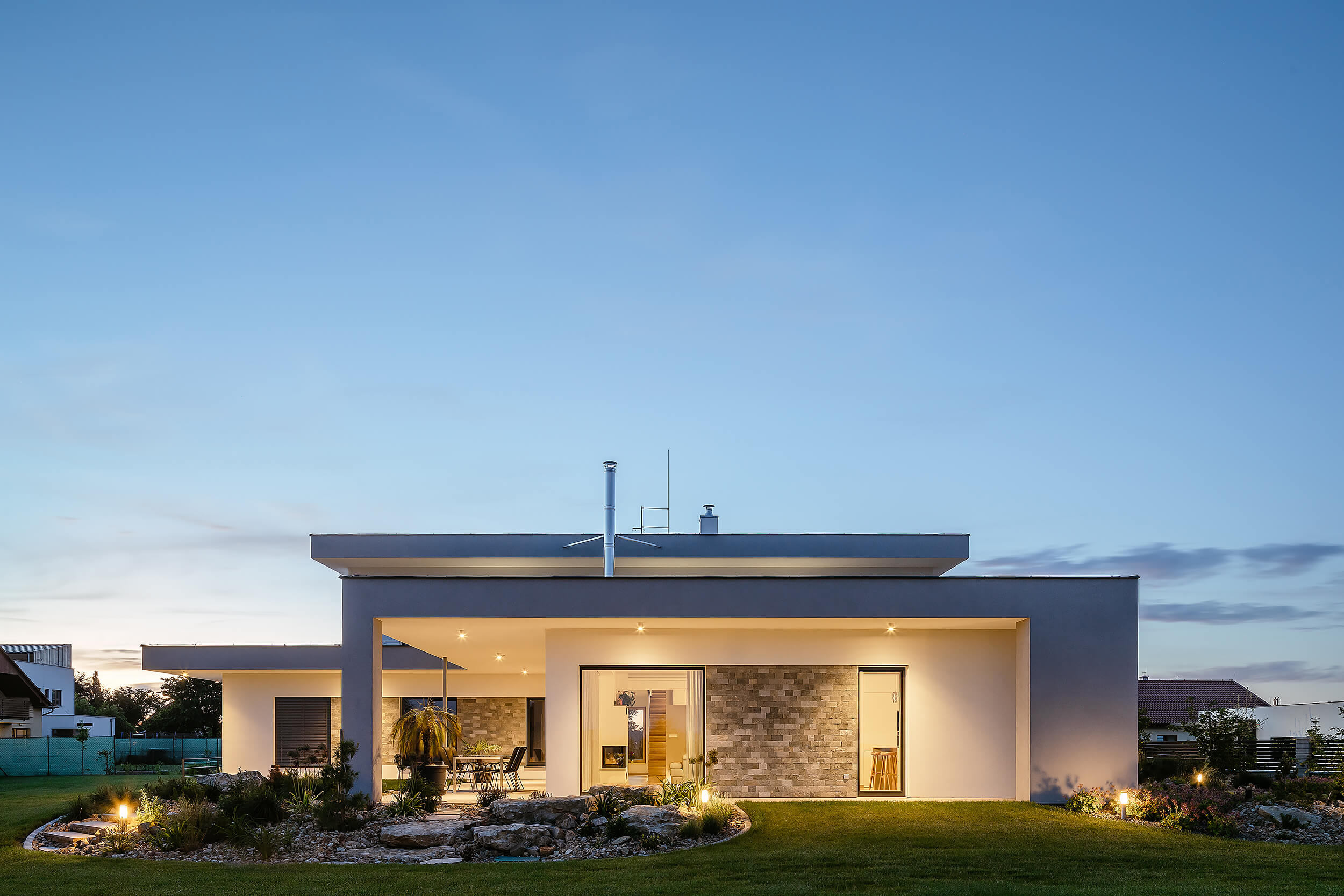 Villa Litomyšl II: A Family House Shaped 丨 Light, Slope, and Garden-9