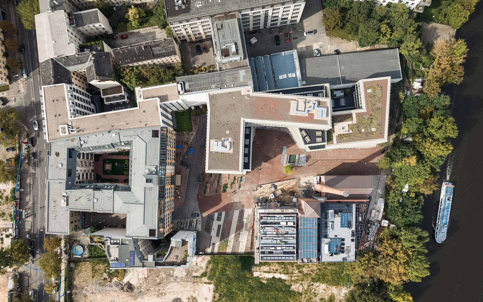 德国柏林 Eiswerk 改造项目丨GRAFT-17