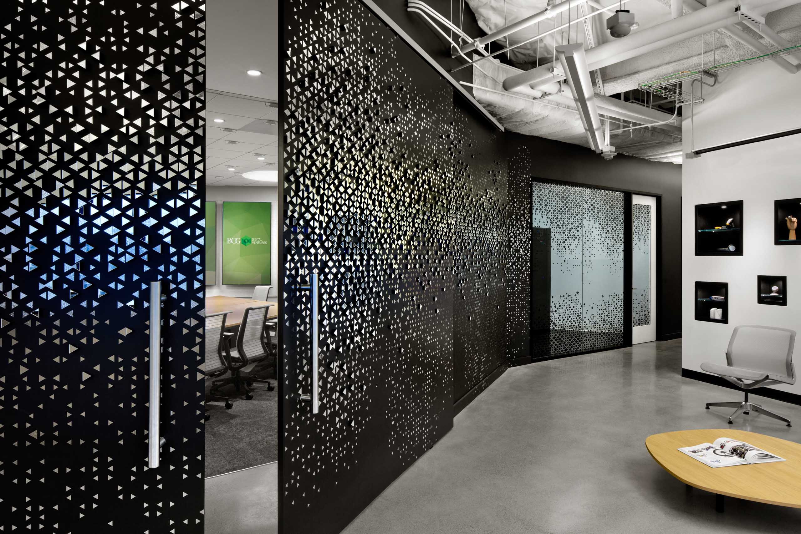 

		.wp-custom-logo .site-container .title-area {
			max-width: 90px;
		}
		
		.wp-custom-logo .title-area {
			padding-top: 11.176470588235px;
		}
		
-3