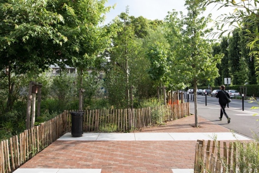 巴黎花园上的草地丨法国巴黎丨PRAXYS-10