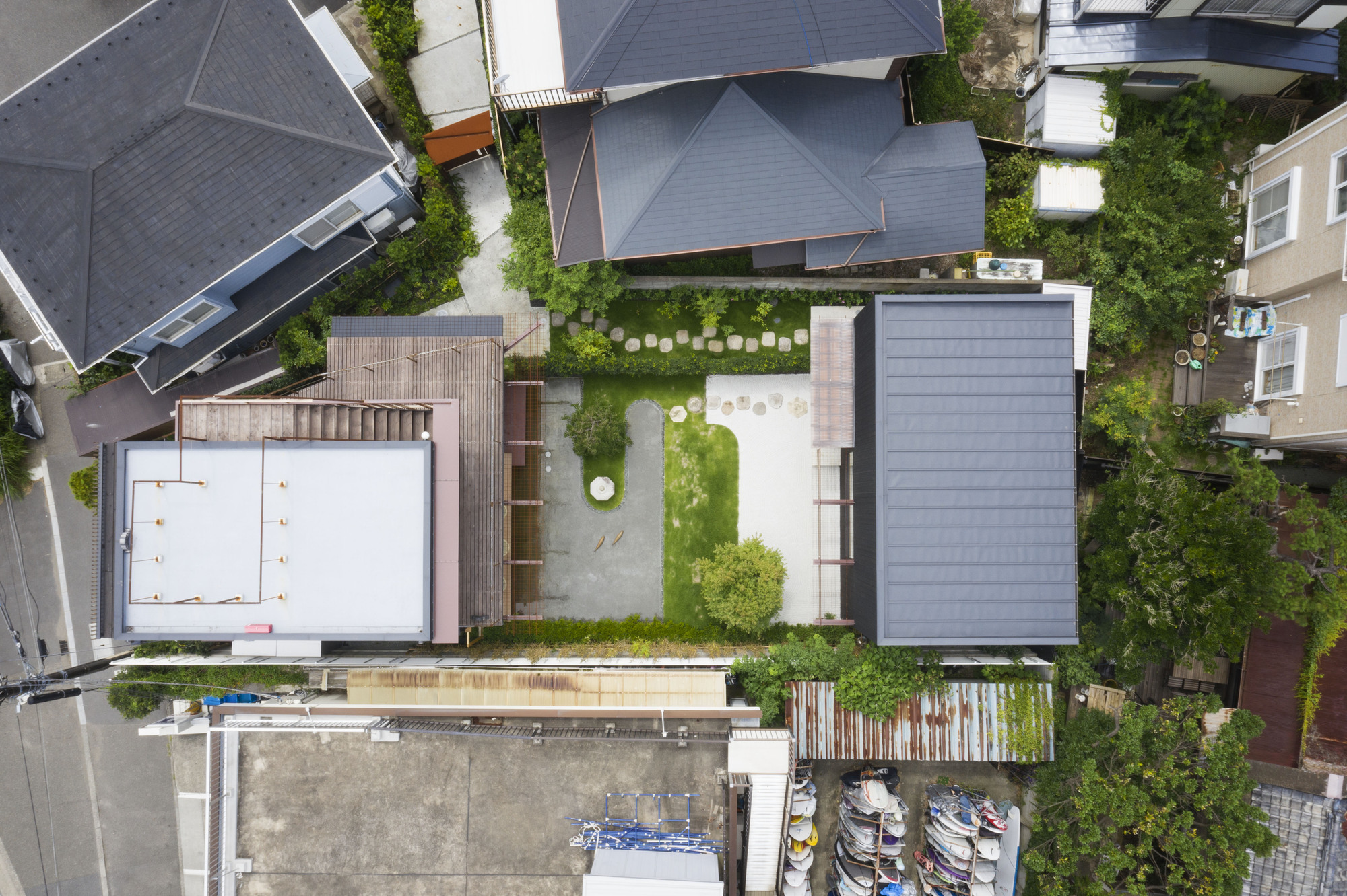 Modern Ryokan Kishi-ke Guest House / G architects studio-49