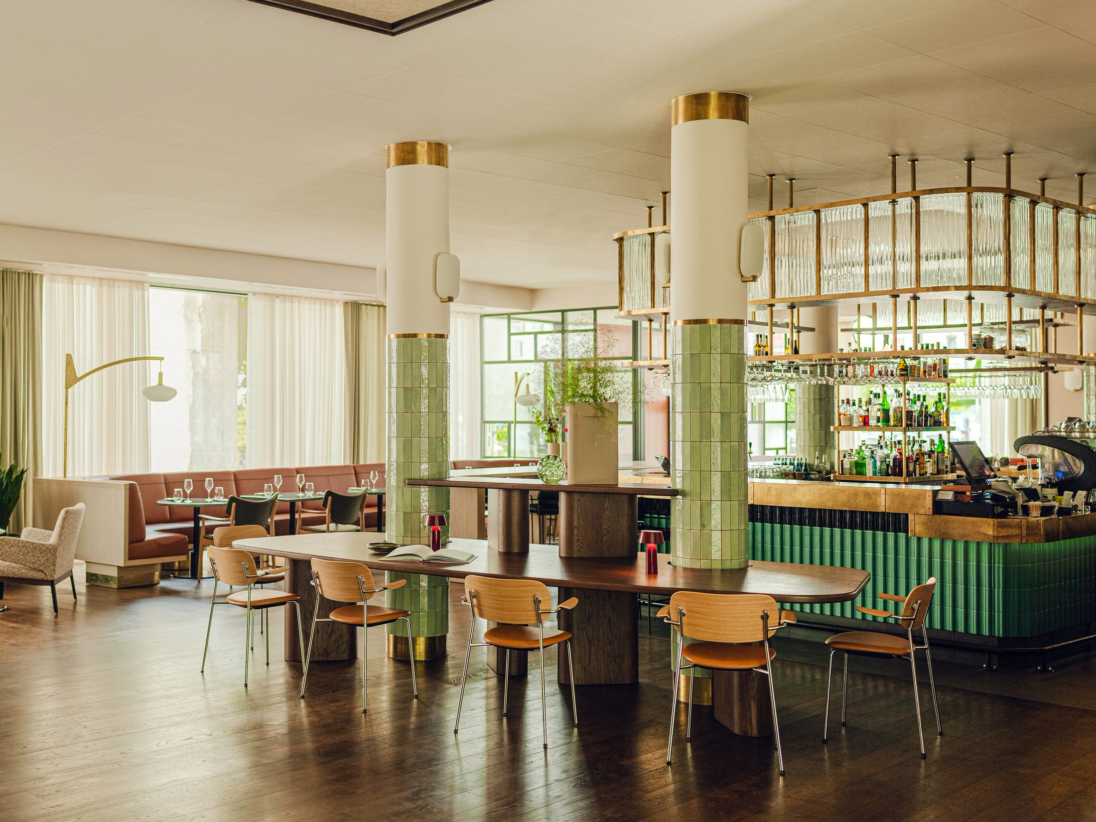 西餐厅丨波兰波兹南丨Holloway Li-44