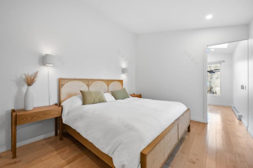 蒙特利尔高原皇家中心带泳池豪宅丨加拿大蒙特利尔-18