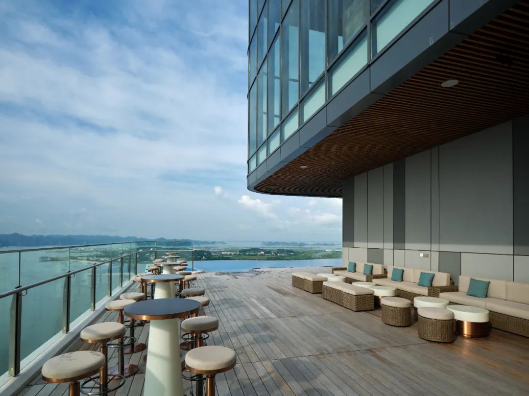 越南下龙湾的海滨胜地·Alacarte Condotel丨Aedas-24