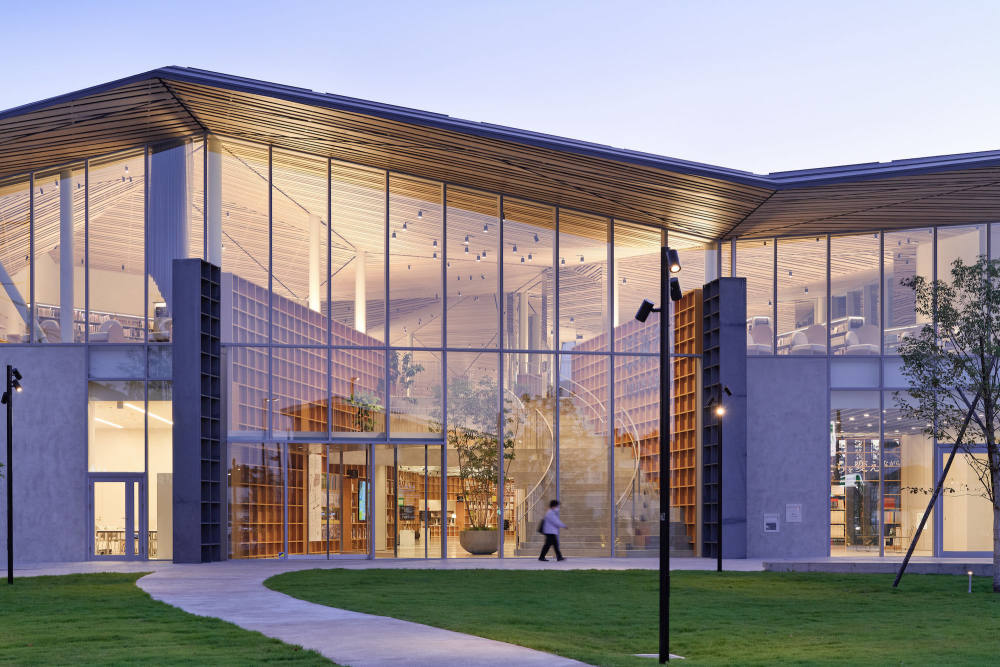 日本 Nasushiobara 市图书馆 | 融入森林元素,打造多感官学习空间-18