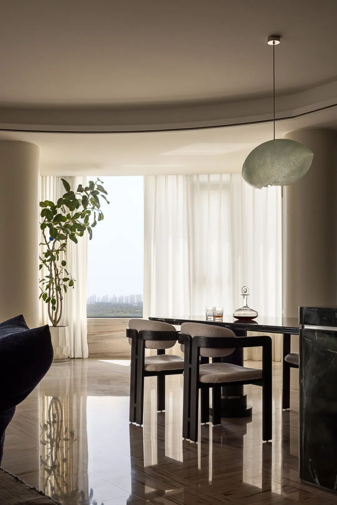 江景流动处，生活悄然盛放—重塑228㎡徐汇滨江宝能公馆游艇大宅的光与序-39