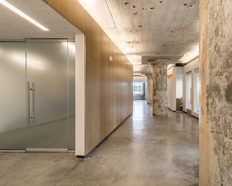 孟菲斯慈善基金会共享办公空间设计-5