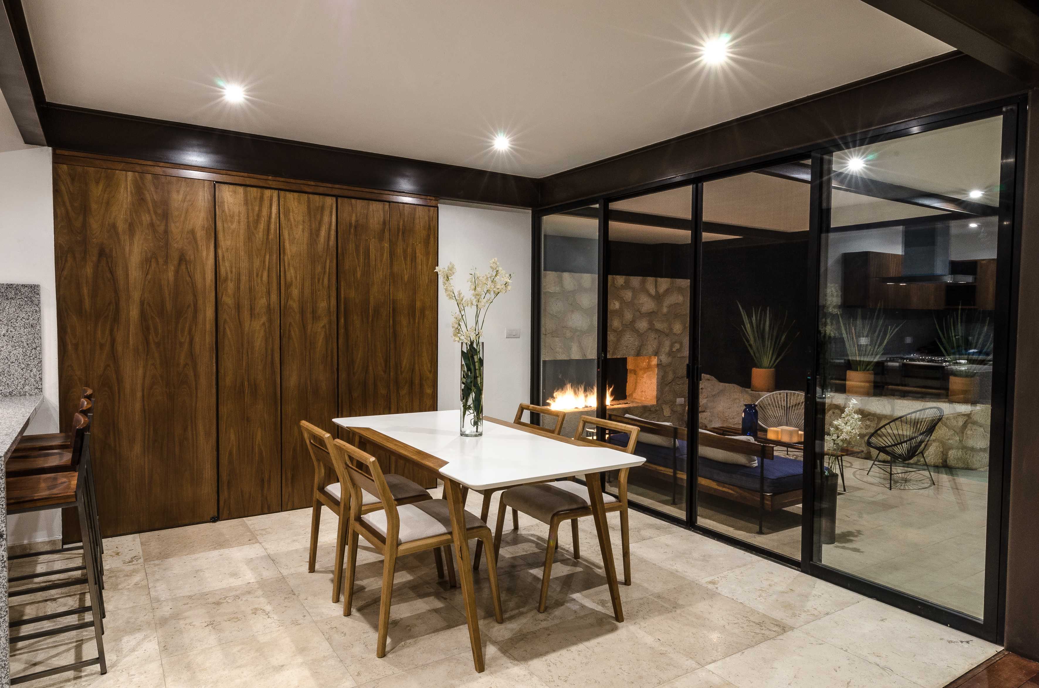 卡萨基埃塔 12 号住宅 | 自然与设计的和谐交融-14