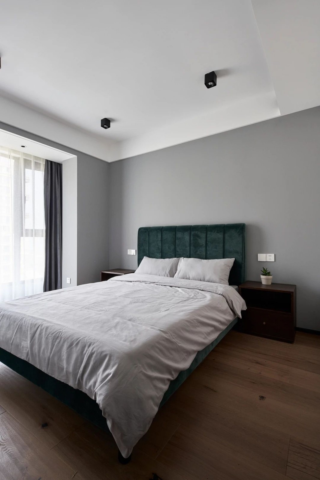 力设计 新作丨手办一面墙 江边一套房-22