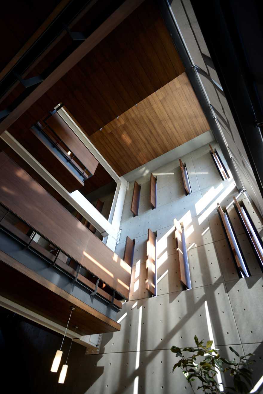 伊朗 1090 别墅 | 现代家庭生活与自然的和谐交融-18