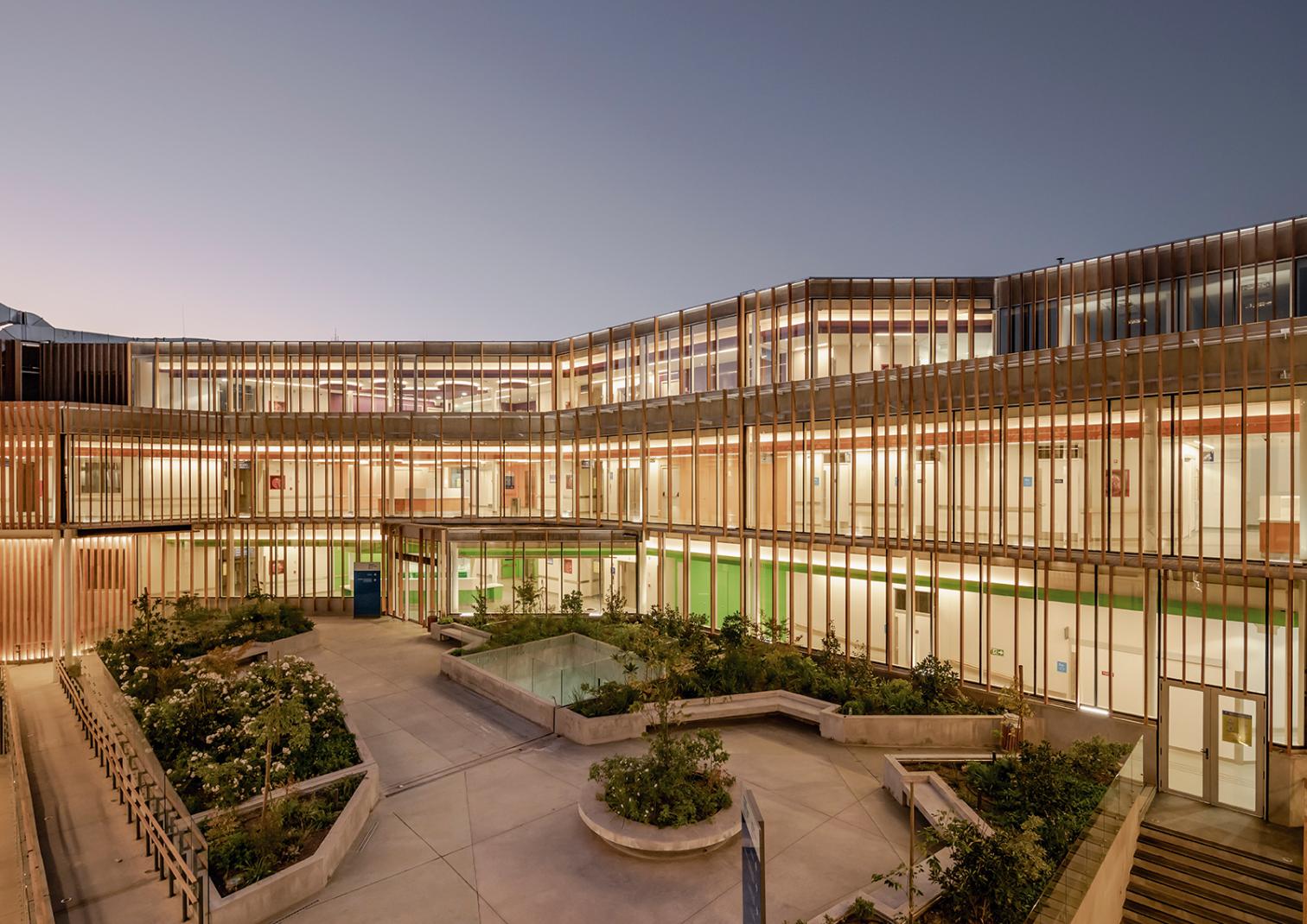 智利 Matta Sur 社区卫生中心丨智利圣地亚哥丨西班牙 Luis Vidal 建筑事务所-18