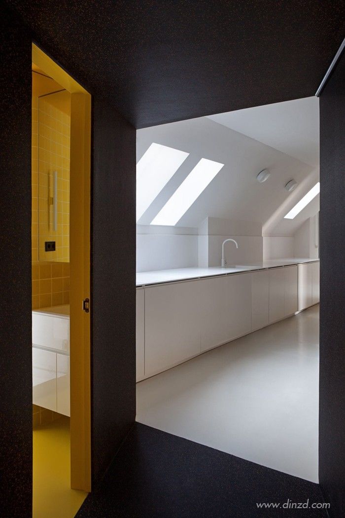 马德里阁楼翻新 | 软木与橡胶的可持续奇迹-2