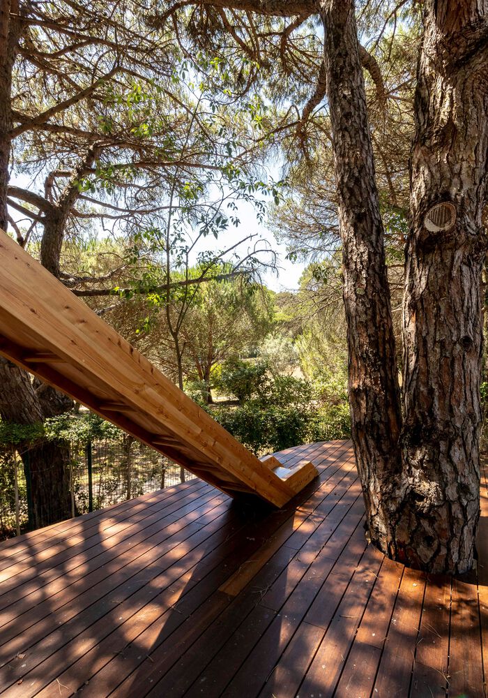 悬浮的木质雕像丨Patina Garden Studio-22