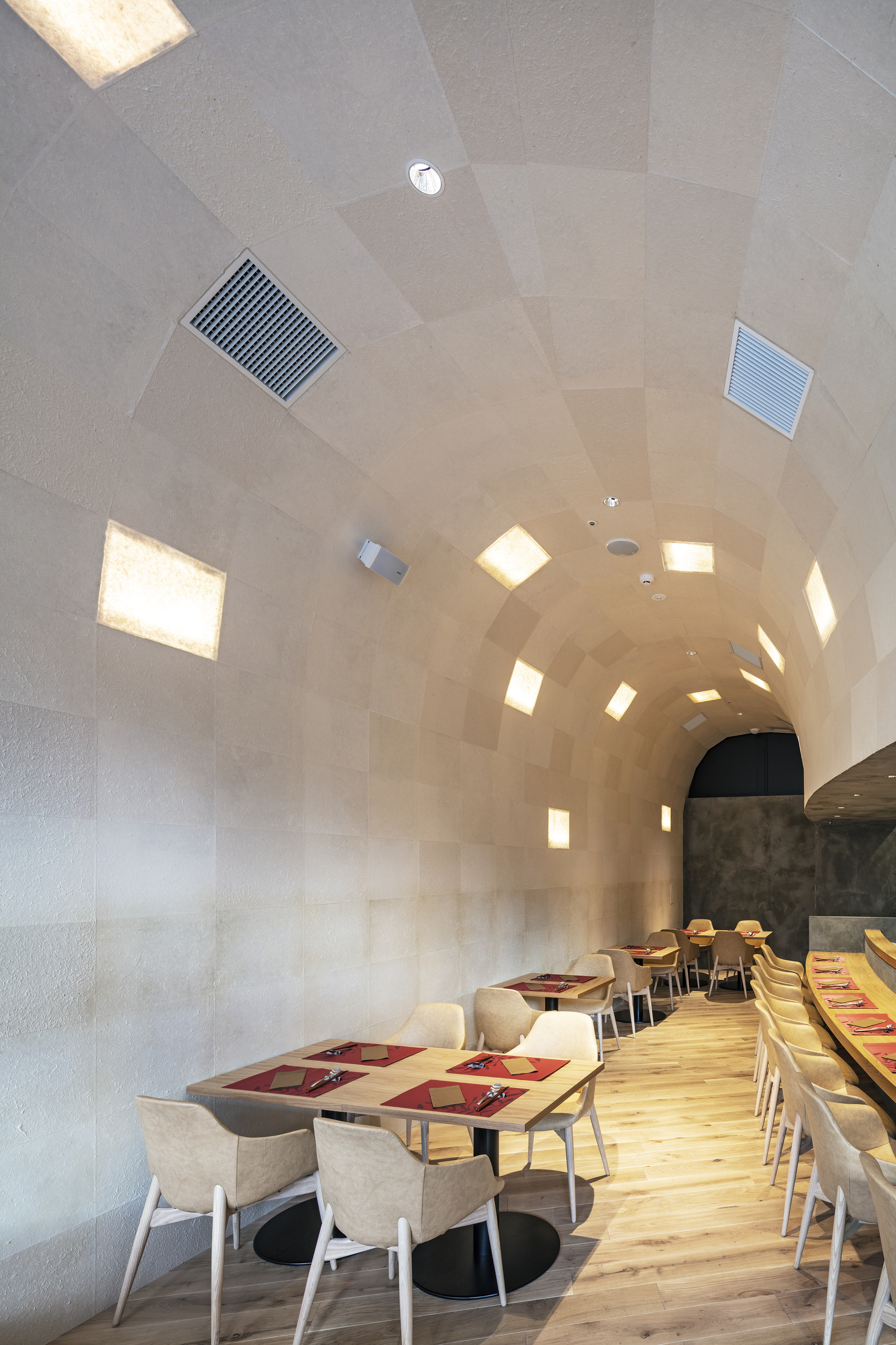 Xiang 餐厅室内设计丨日本京都丨PERSIMMON HILLS architects-9