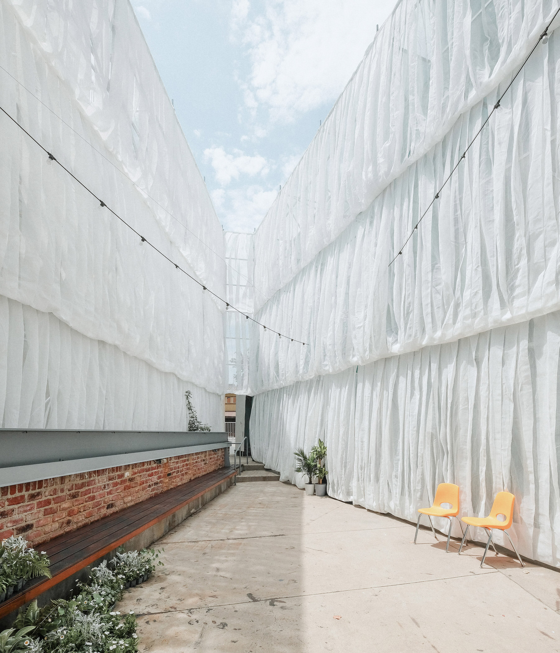 奇幻窗帘 · 塑造建筑空间的魔法师丨Yellowtrace-37