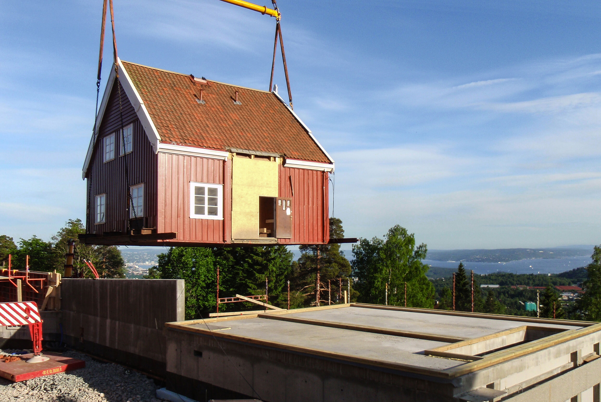 Holmenkollen Metro Station  Reiulf Ramstad Arkitekter-11