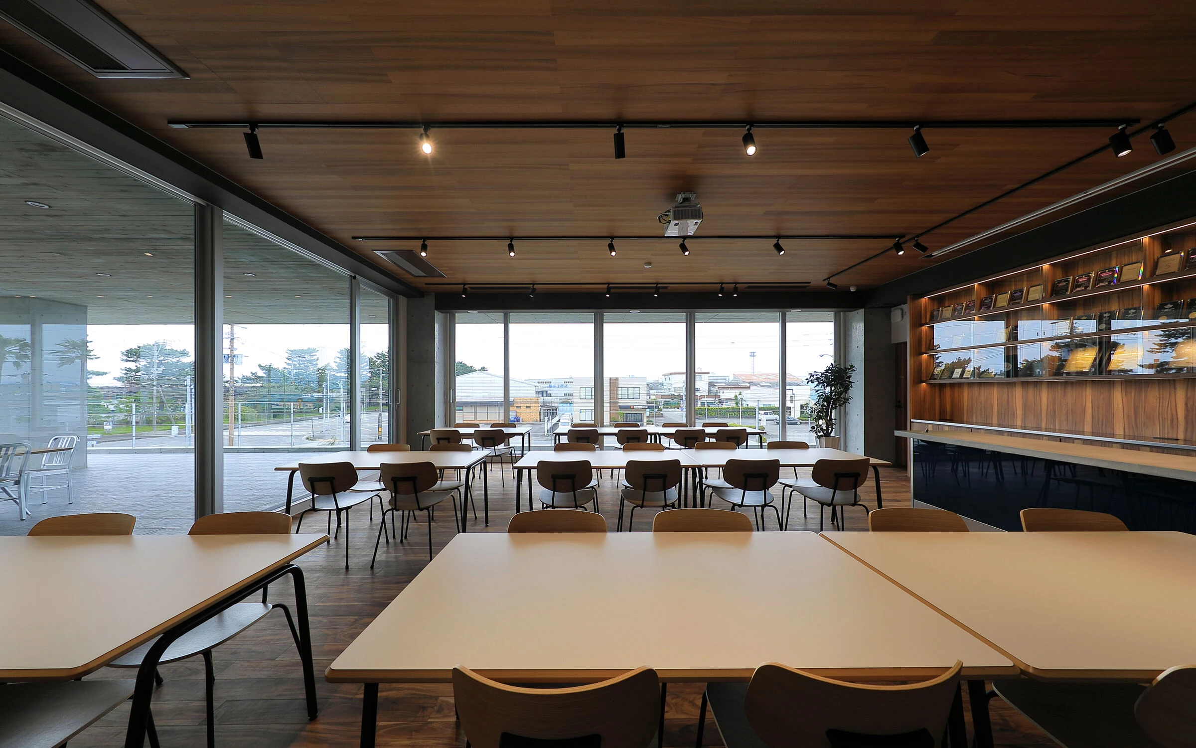 东京海上日动保险代理处新办公楼丨日本宫崎丨TAKESHI ISHIODORI ARCHITECTURE-29