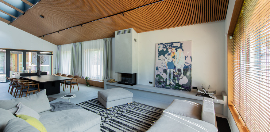 铱元素之家室内装饰(注:IRIDIUM常见为化学元素铱,这里这样翻译需结合具体语境,如果IRIDIUM有特定指代,则需根据实际情况调整) 丨白俄罗斯明斯克-15