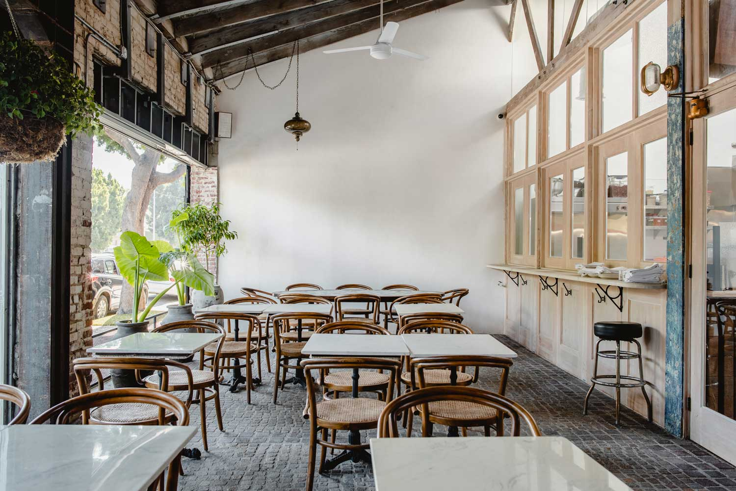 RÁ ARTISAN PIZZA RESTAURANT 餐厅 / Red Deer-3