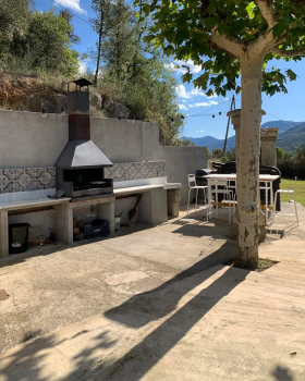 Can Xera（Amer）乡村旅游住宅外部改造及绿化项目