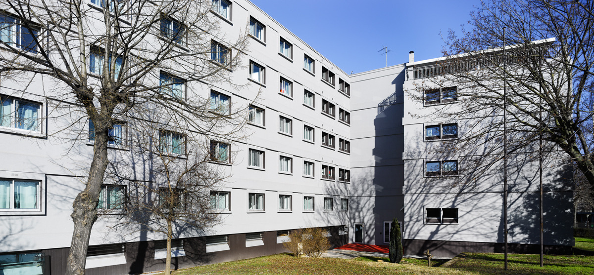 巴黎葡萄牙公寓翻新记 | 战舰灰立面展现独特魅力-8