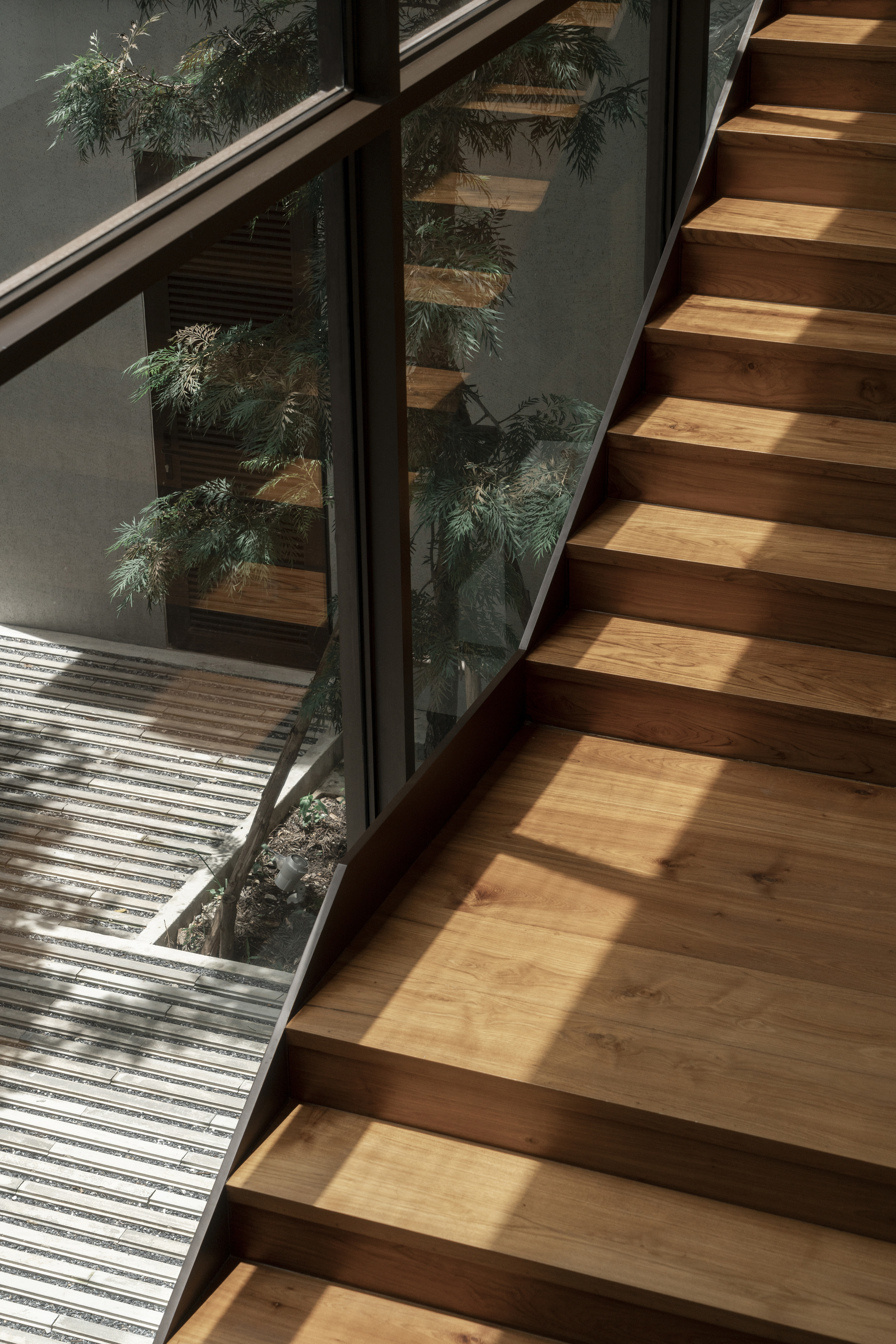 FN 大楼（FN可能是某个特定名称、机构或品牌等的缩写，若你能提供更多关于FN的背景信息，翻译会更精准）丨泰国曼谷丨Anonym-30