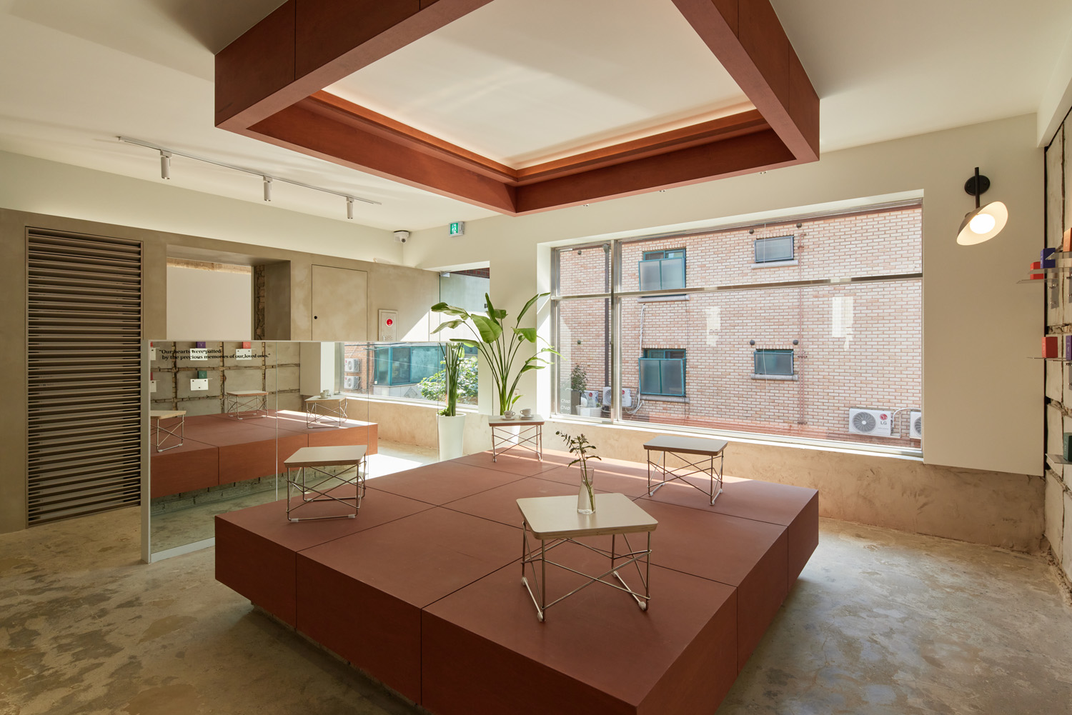 现代简约白调住宅，打造温馨舒适生活空间-3